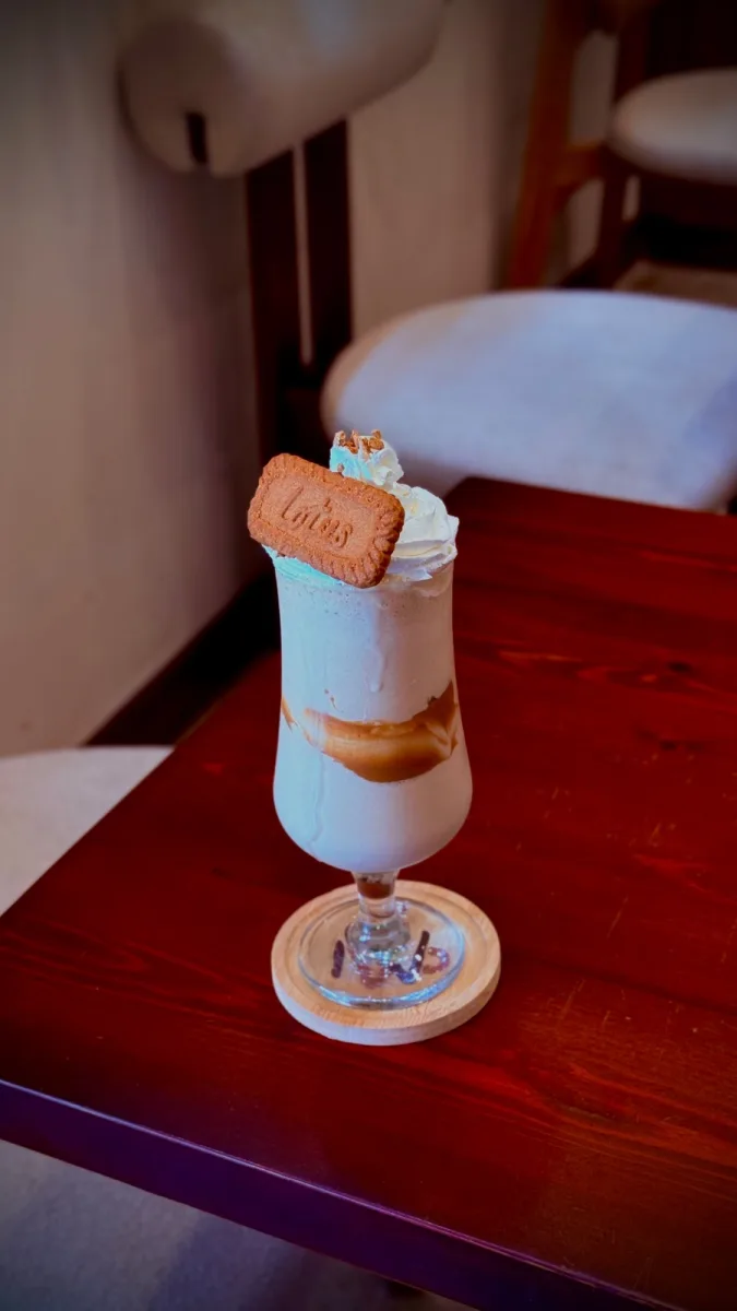 Milkshake lotus