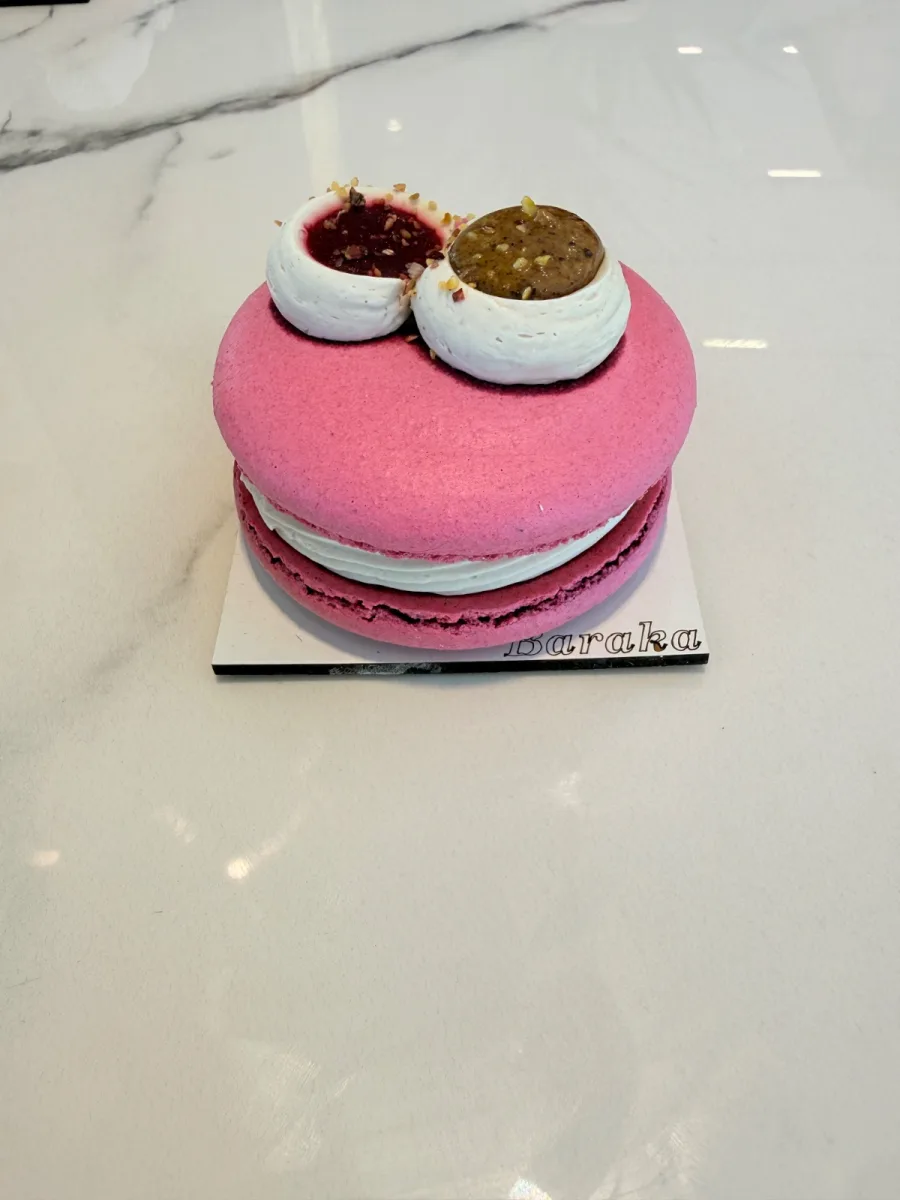 Macarons framboise, pistache
