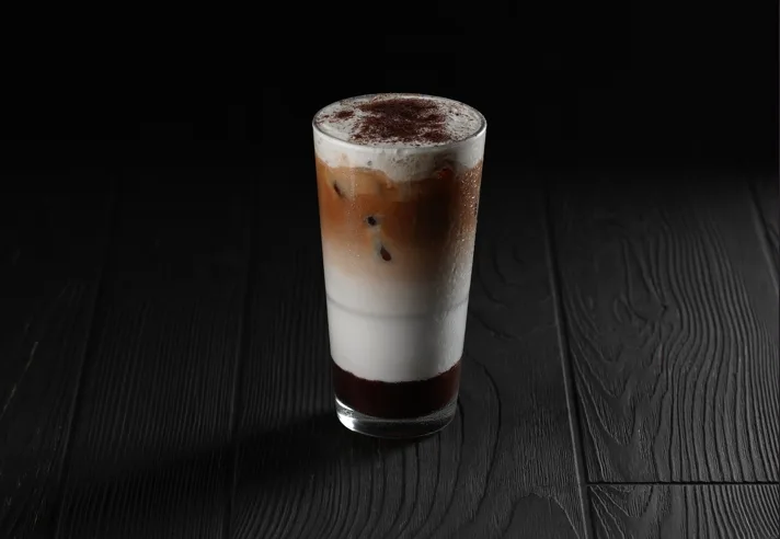 CAFÉ MOCHA GLACÉ AU CHOCOLAT