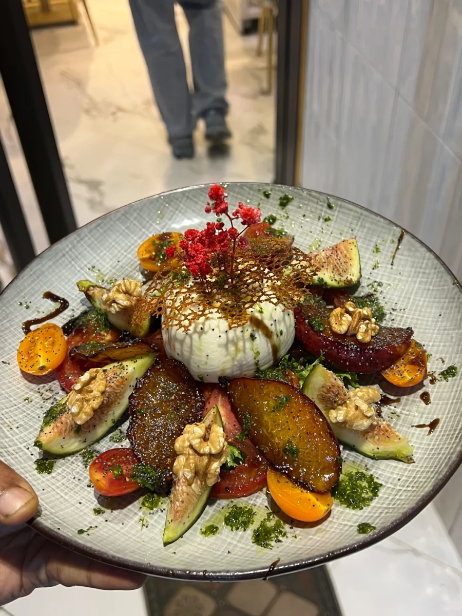 SALADE BURRATA
