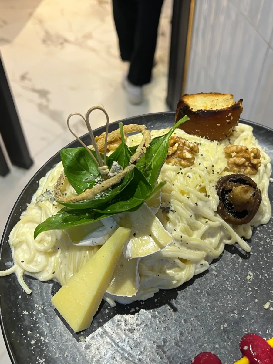 SPAGHETTI AUX CHAMPIGNONS