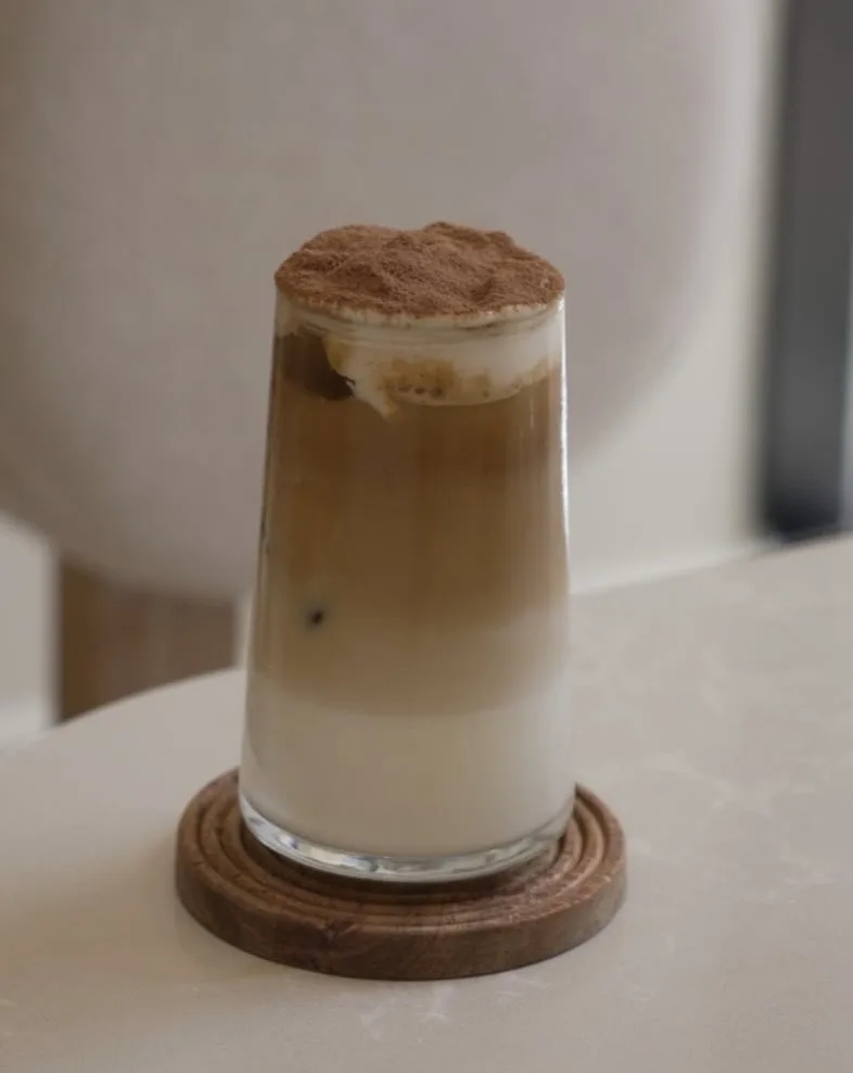 Iced tiramissu latté