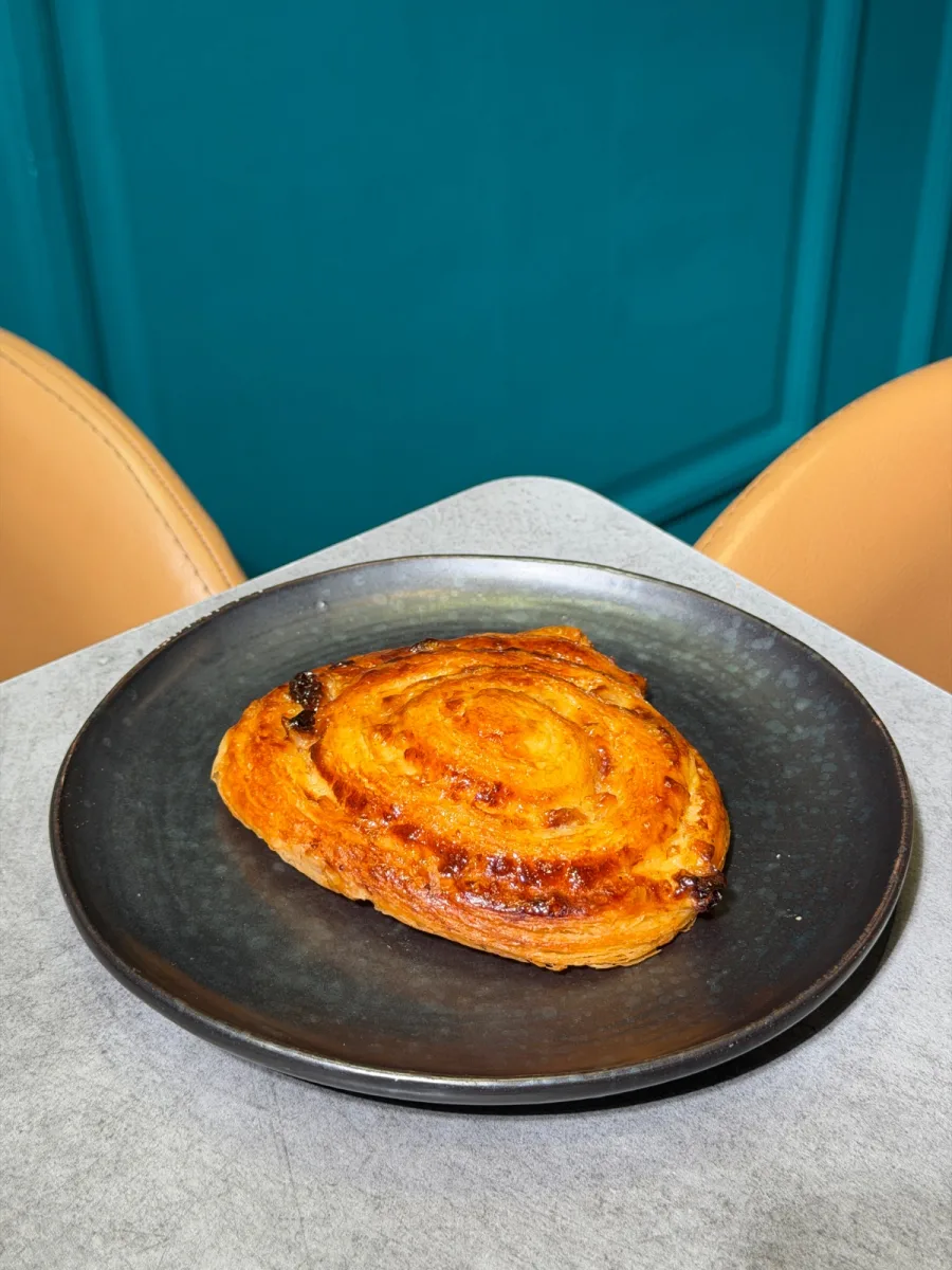 Grand pain au raisin
