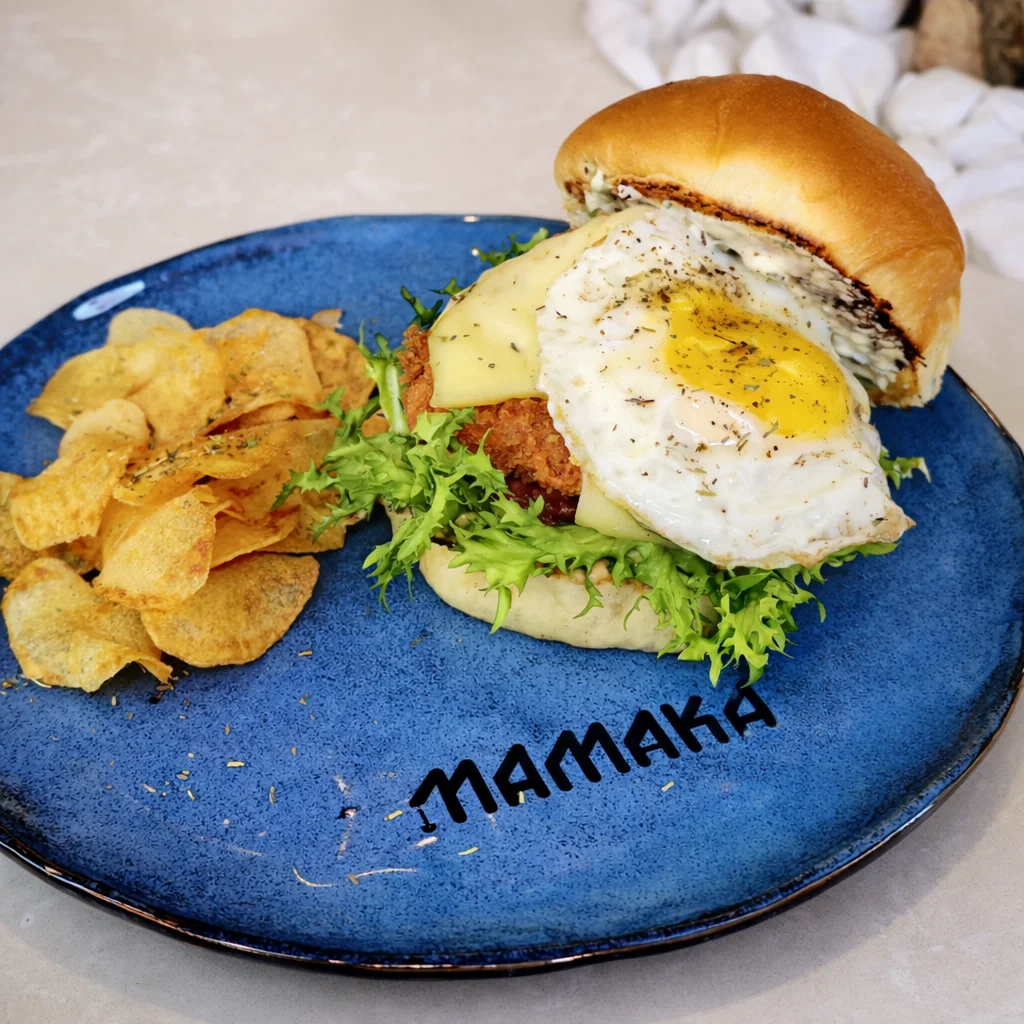 CHICKEN BURGER